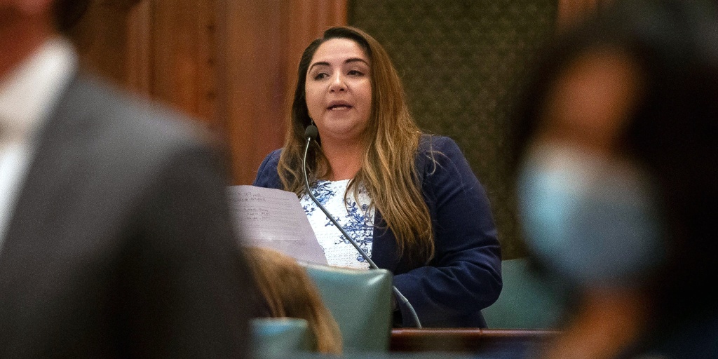 Illinois elects its first Latina congresswoman, Democrat Delia Ramirez