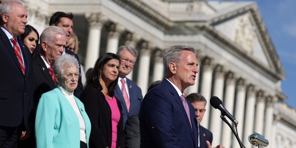 Republicans' gaffes are saving Democrats from themselves - Vimarsana News