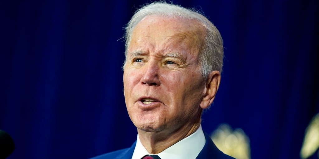 Biden needs to punish officers who refuse to enforce gun laws - Vimarsana News