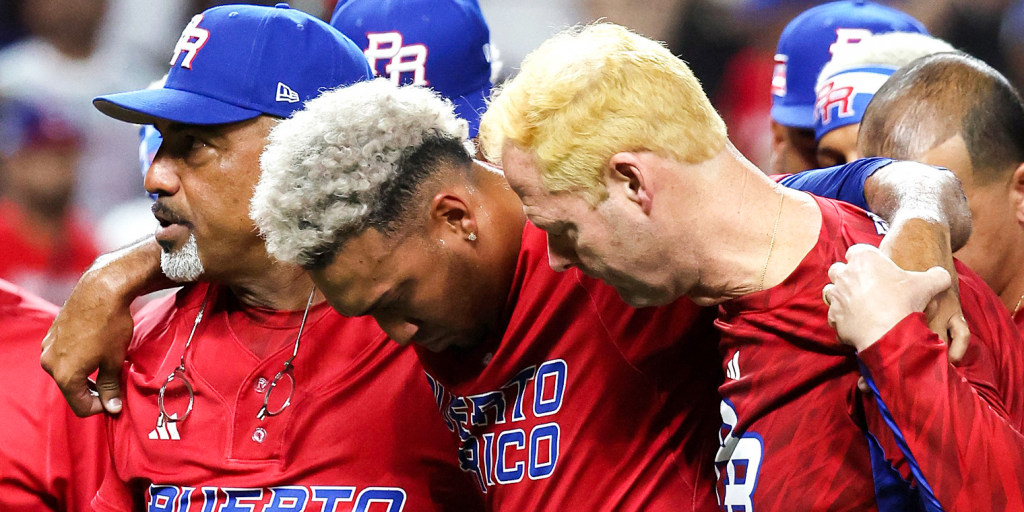 Puerto Rico Goes Blond to Support Its Baseball Team - The New York Times