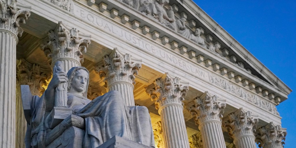 Can Trump run for president? Why the Supreme Court shouldn't decide. - Vimarsana News
