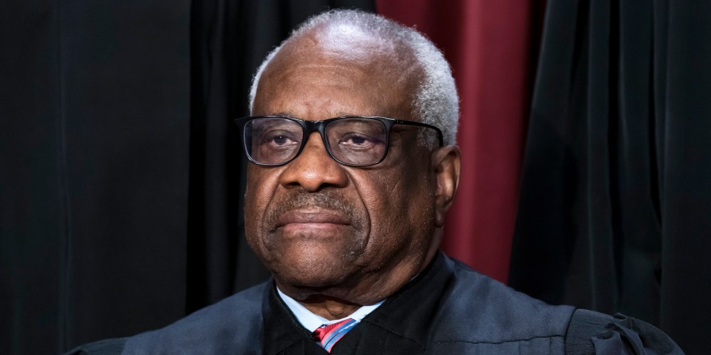 Clarence Thomas dissent in Supreme Court case about threats targets pivotal precedent - Vimarsana News