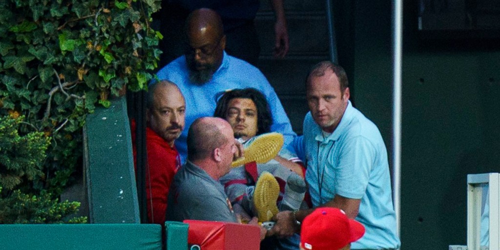 Boston Red Sox stars visibly distressed as fan falls into bullpen during  MLB game - Mirror Online