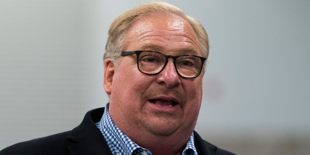 Southern Baptists reject Rick Warren for accepting women pastors - Vimarsana News