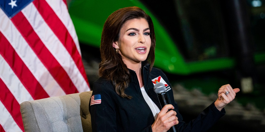 Casey DeSantis Considering Gubernatorial Run in 2026