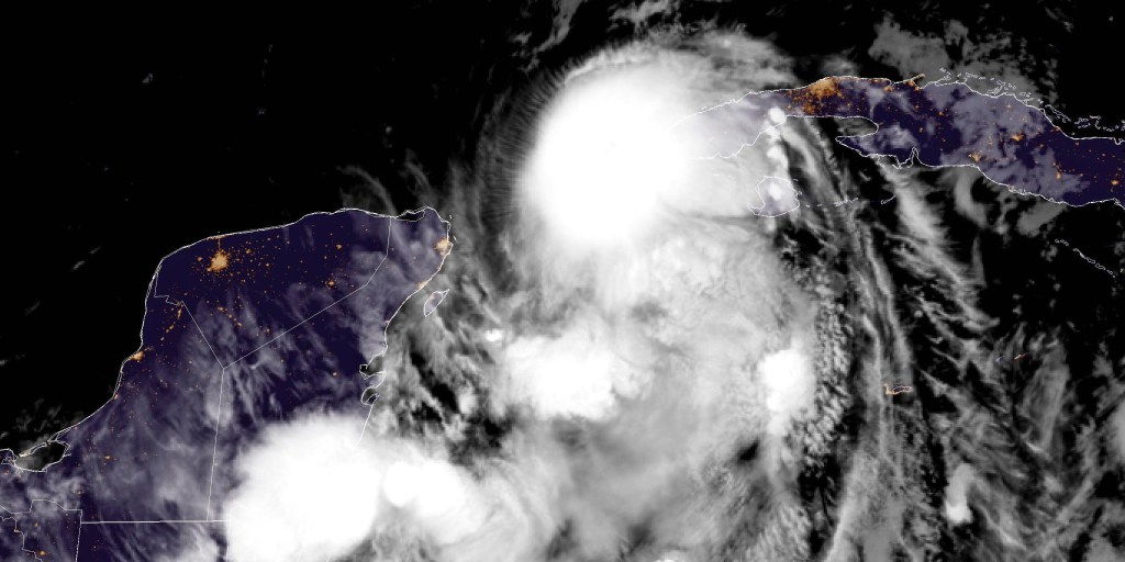 230828-tropical-storm-idalia-mn-2340-259