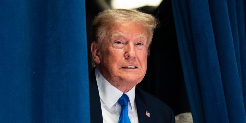 Trump's classified documents case keeps getting more and more absurd - Vimarsana News