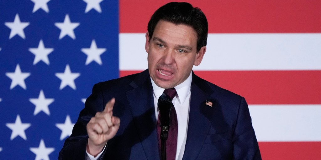Team DeSantis, in Trump fashion, blames the media after Iowa caucus loss - Vimarsana News