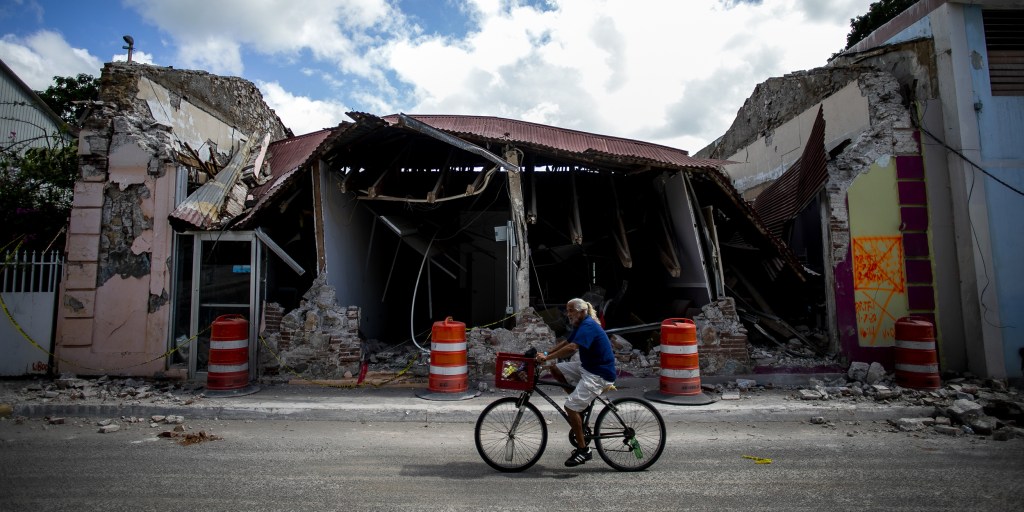 Why Puerto Ricans have seen so little of Hurricane Maria help - Vimarsana News
