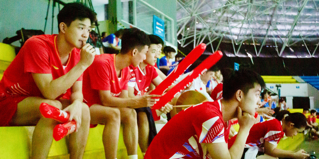 17-year-old Chinese badminton player collapses on court and dies, medical response time decried