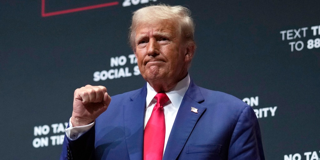 Trump falls back on grievances as he slides in the polls: From the Politics Desk