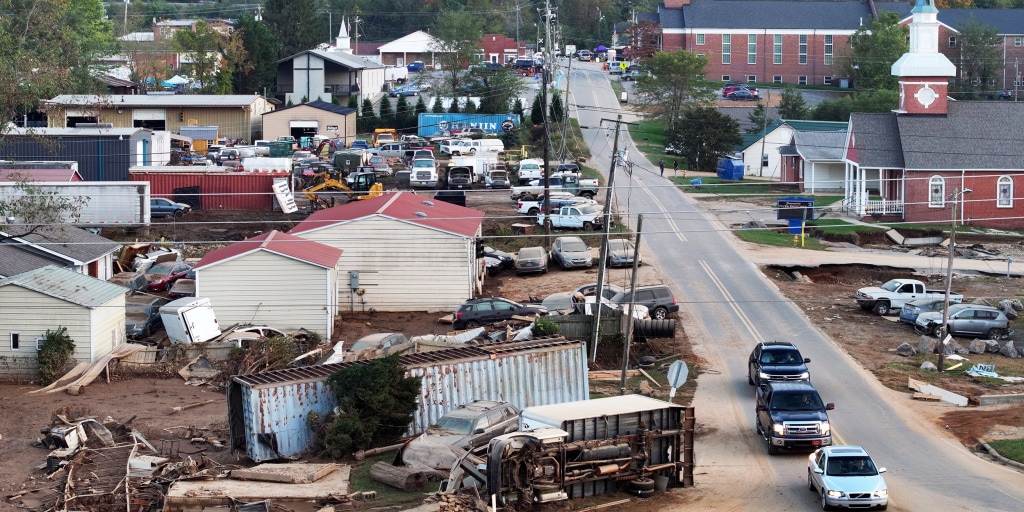 https://media-cldnry.s-nbcnews.com/image/upload/t_nbcnews-fp-1024-512,f_auto,q_auto:best/rockcms/2024-10/241007-north-carolina-helene-elections-se-233p-772ca3.jpg