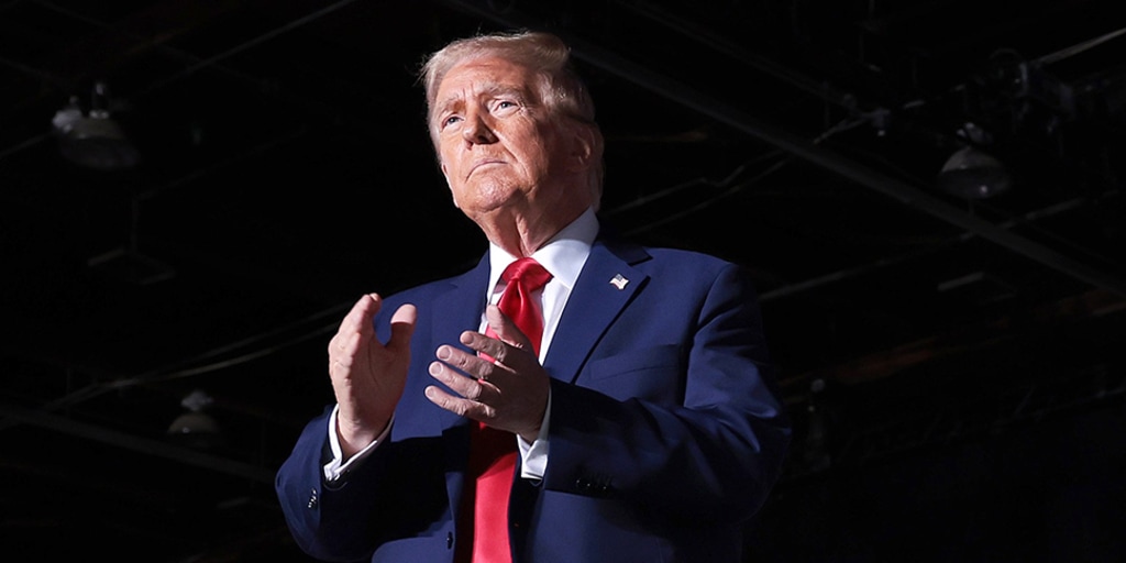 Trump's Detroit rally beset by audio problems