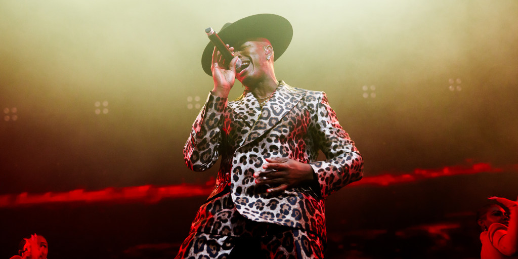 R&B singer Ne-Yo enters professional boxing world as a manager