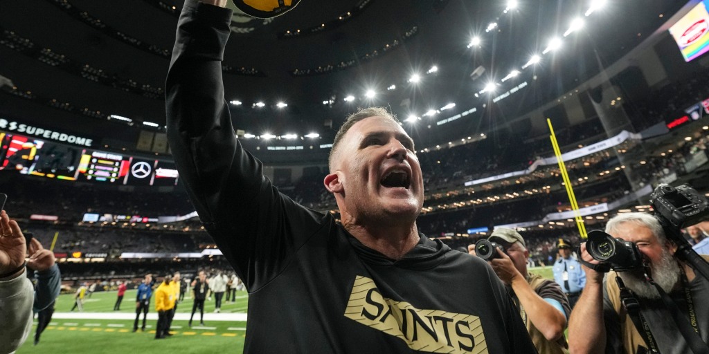 New Saints coach predicted 'crappy day' after clogging toilet before game  --  then the opposite happened