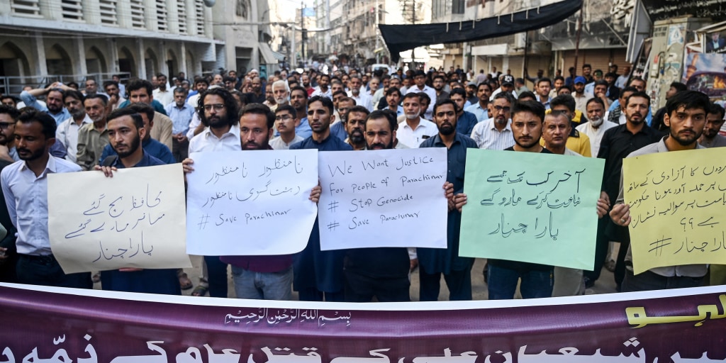 Pakistan strikes seven-day ceasefire deal between warring sectarian groups