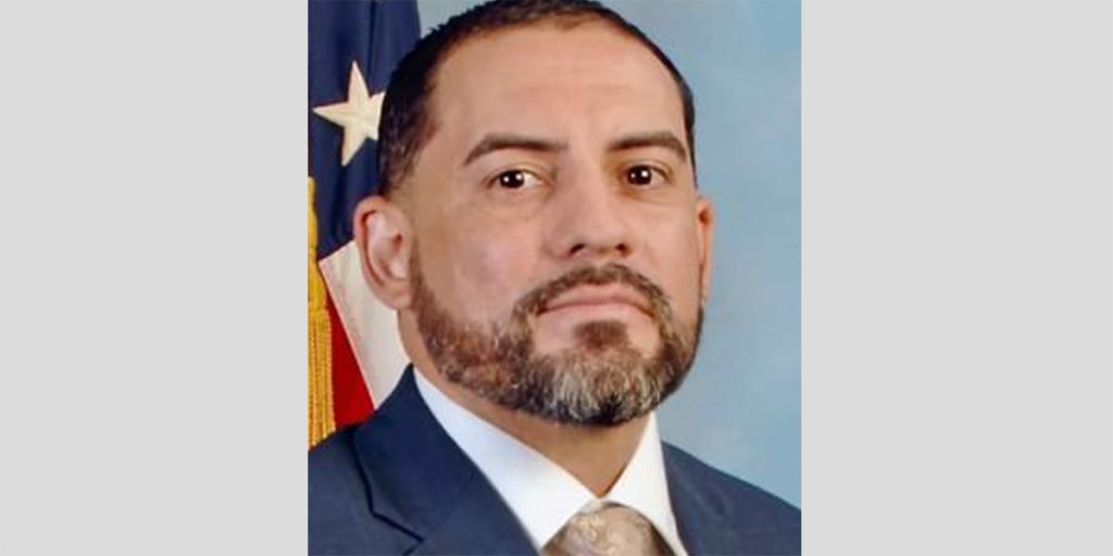 FBI agent accused of multiple rapes was found not guilty of attempted murder 2 years ago