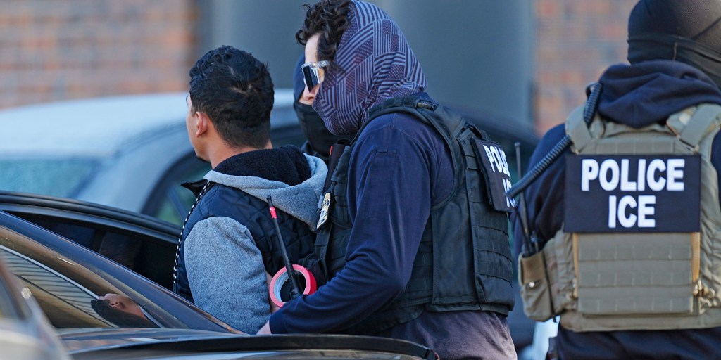 Fears of mᴀss firings at FBI and ICE carries out raids in Denver: Morning Rundown
