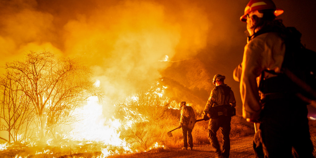 Trump Administration Hiring Freeze Impacts Federal Firefighters Ahead of Wildfire Season