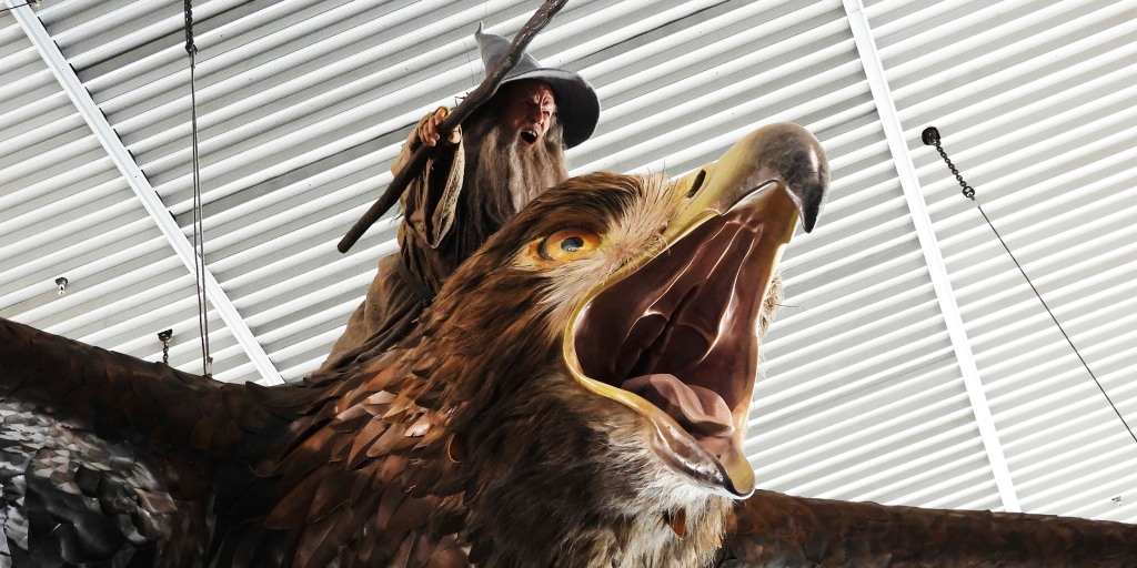 Hobbit-themed eagle sculptures to depart New Zealand airport