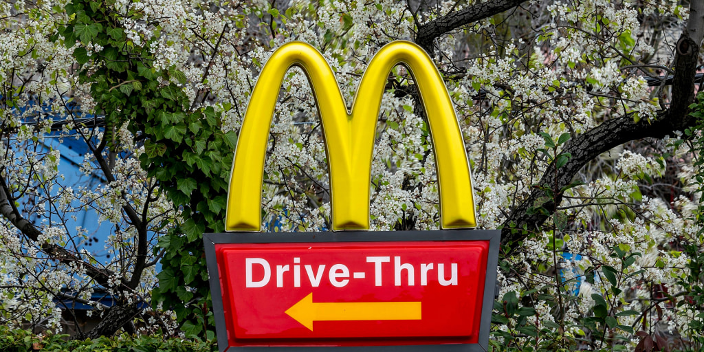 https://media-cldnry.s-nbcnews.com/image/upload/t_nbcnews-fp-1024-512,f_auto,q_auto:best/rockcms/2025-05/250512-mcdonalds-se-116p-7ad73f.jpg