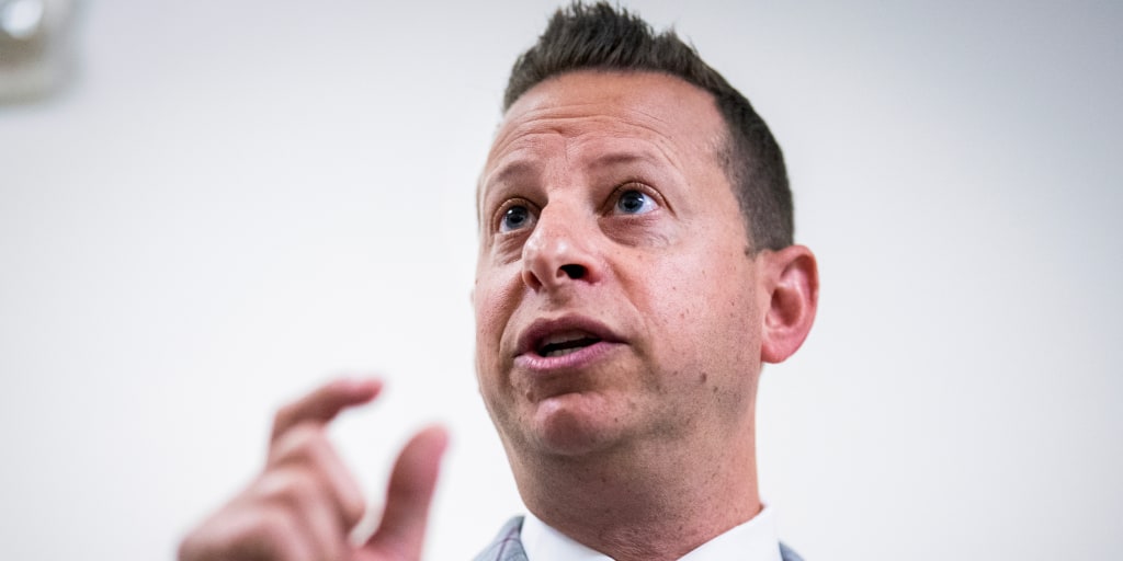 Florida’s primaries today could help decide control of the House next year. A mid-decade redistricting push led by Gov. Ron DeSantis gives Republicans four clea