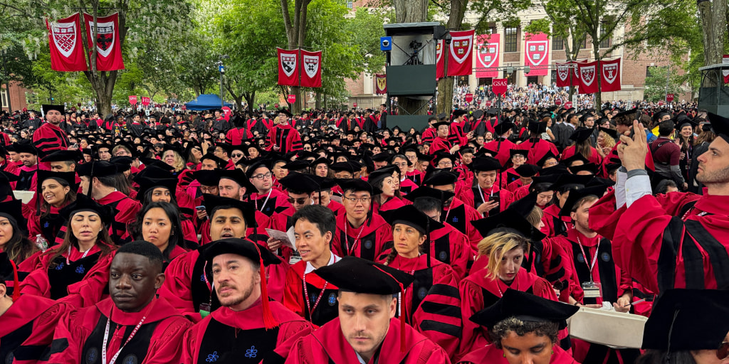 Harvard commencement speaker pushes message of unity amid university's battle with Trump