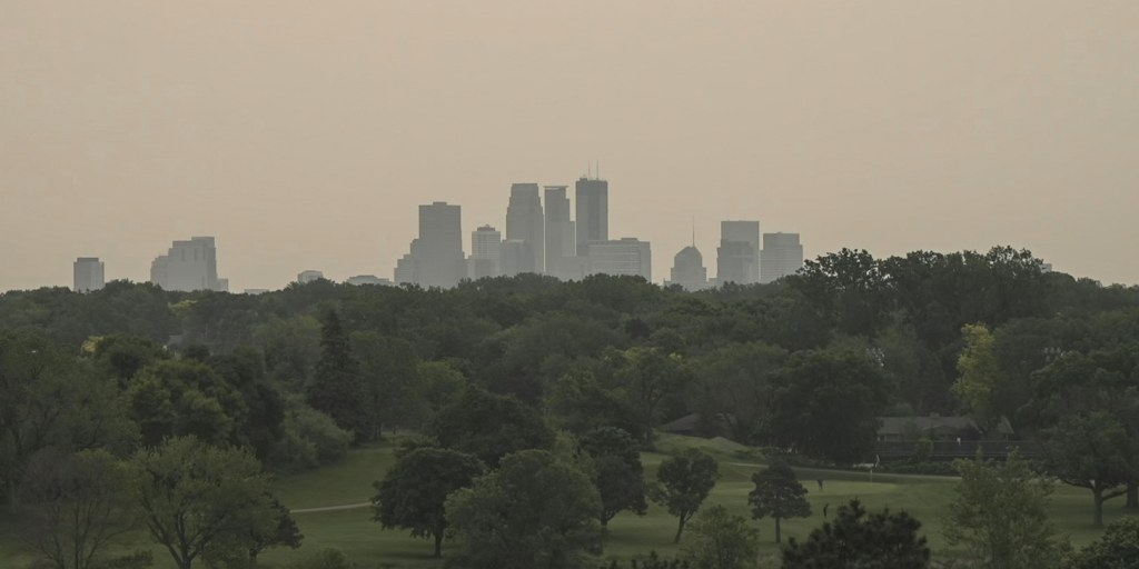  Canadian Wildfires Send Smoke Plumes Across US, Triggering Air Quality Alerts 