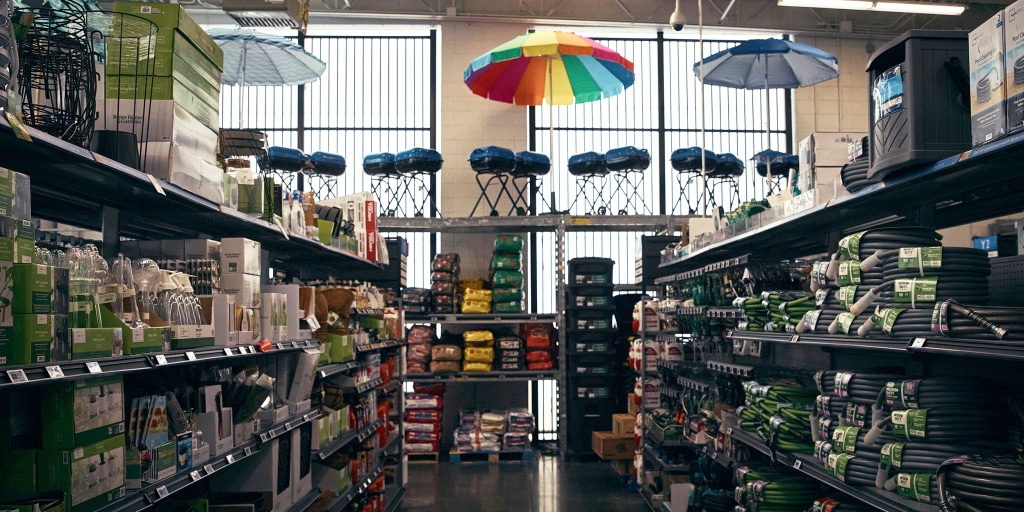 https://media-cldnry.s-nbcnews.com/image/upload/t_nbcnews-fp-1024-512,f_auto,q_auto:best/rockcms/2025-06/250610-north-bergen-nj-walmart-supercenter-gardening-supplies-ac-1040p-b96522.jpg