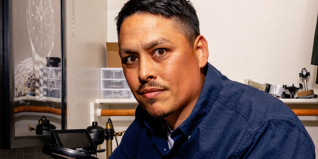 https://media-cldnry.s-nbcnews.com/image/upload/t_nbcnews-fp-1024-512,f_auto,q_auto:best/rockcms/2025-06/250613-anthony-mendozaaraiza4-988457.jpg