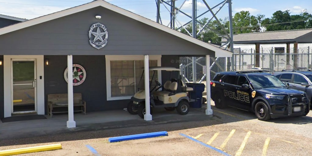 Texas mom charged after allegedly shooting her 4 children, killing 2 of them, authorities say