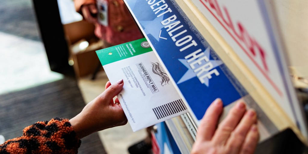 Judge blocks Trump’s executive order on mail voting