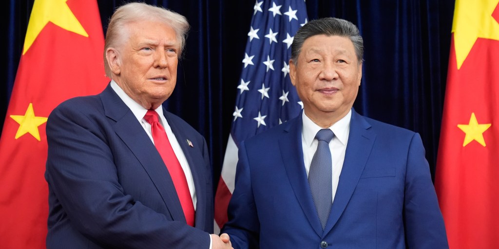 Trump y Xi discuten sobre los aranceles y el comercio en su primera reunión  en persona en seis años