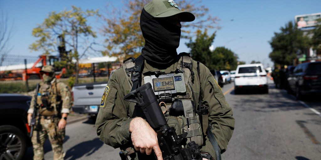 Border Patrol agent who shot Chicago woman bragged about it in text messages