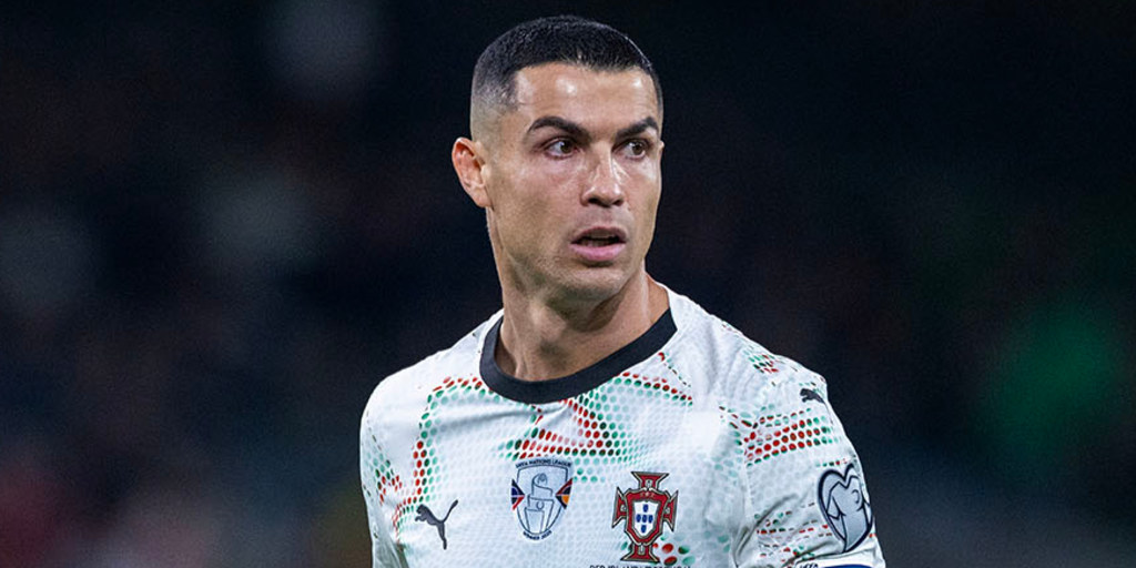 https://media-cldnry.s-nbcnews.com/image/upload/t_nbcnews-fp-1024-512,f_auto,q_auto:best/rockcms/2025-11/251118-cristiano-ronaldo-mn-1155-accfee.jpg