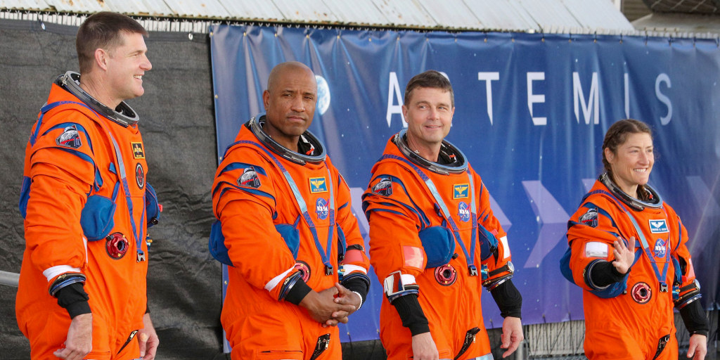 2026 set to be the year NASA astronauts fly around the moon again