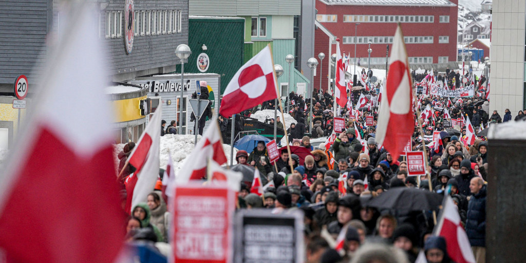 EU to hold emergency meeting on Trump's tariffs over Greenland