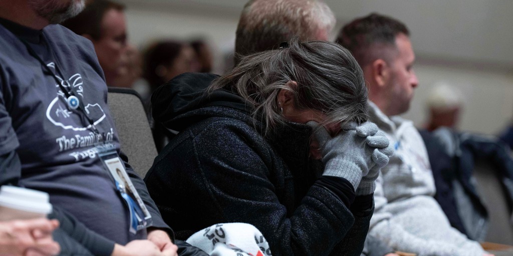 Deadly midair collision near D.C. followed years of ignored warnings about traffic, investigators say