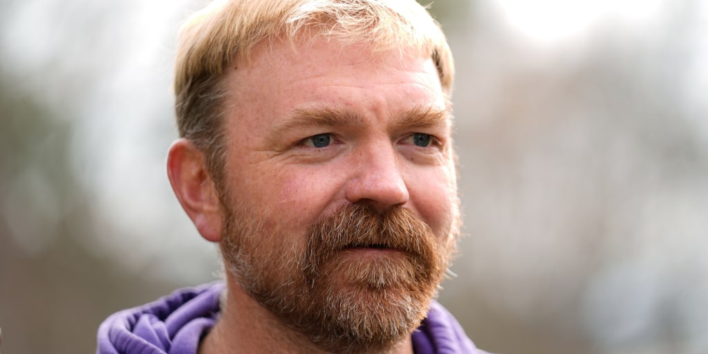 Unions privately urge Chuck Schumer and Democratic leaders to stay out of Maine’s Senate primary