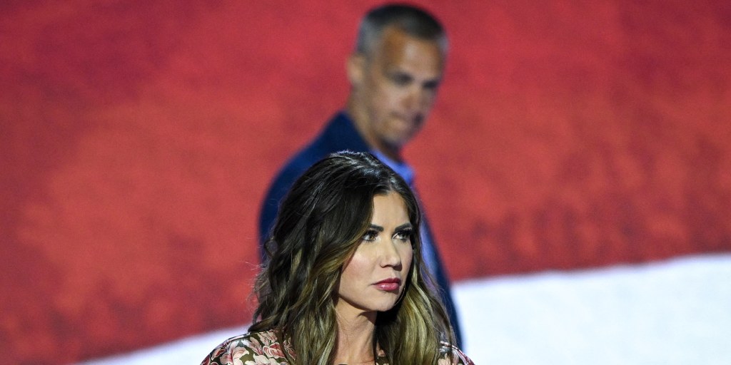 Examining DHS Ad Contract Ties: Democrats Probe Noem, Lewandowski for Financial Benefits