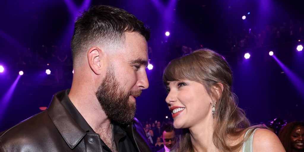 Travis Kelce breaks his silence on America’s Royal Wedding between him and “Miss Americana” Taylor Swift. <https://t.co/56cOrdlRCI>
 [↧](https://t.co/56cOrdlRCI