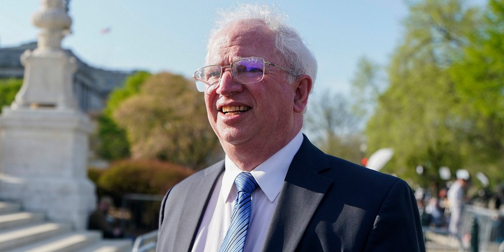 Pictured: the presidential participation trophy ceremony where Trump handed out symbolic pardons to his failed coup interns.