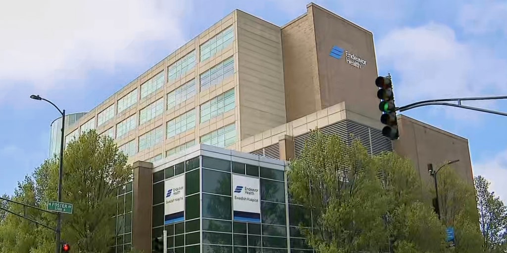 Two police officers shot at Chicago hospital, one in critical condition