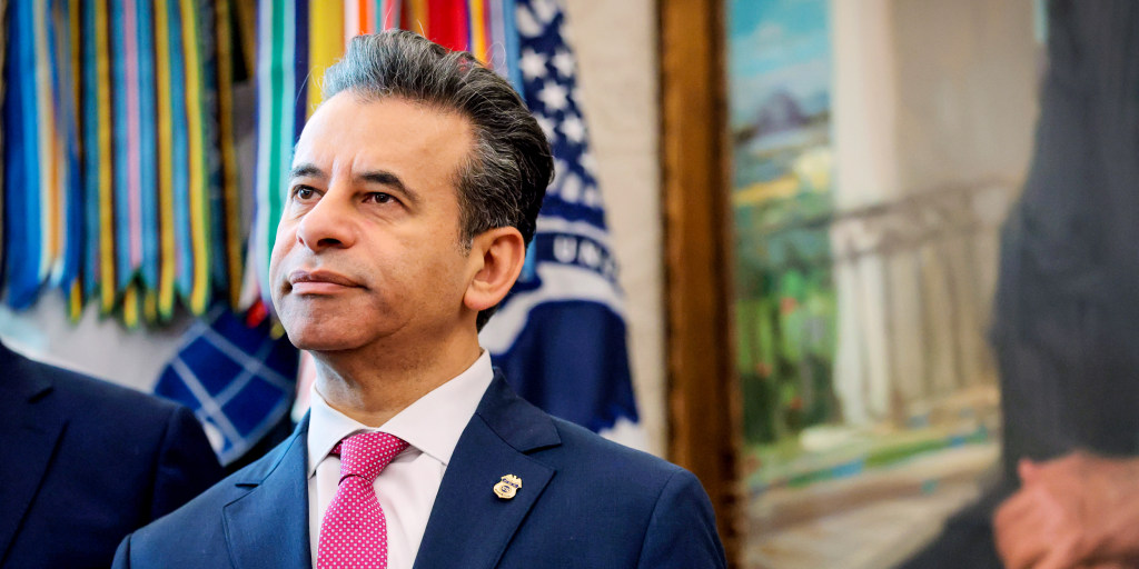 Dr. Marty Makary is out as FDA commissioner