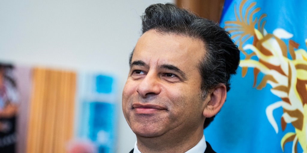 FDA chief pushed by Trump administration to resign after fight over fruit-flavored vapes FDA chief pushed by Trump administration to resign after fight over fruit-flavored vapes