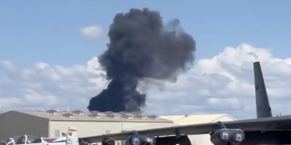 Midair jet collision forces lockdown at Idaho Air Force base show