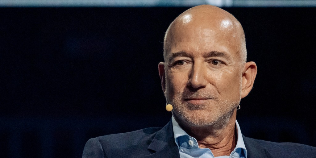 https://media-cldnry.s-nbcnews.com/image/upload/t_nbcnews-fp-1024-512,f_auto,q_auto:best/rockcms/2026-05/260520-Jeff-Bezos-ch-1046-994054.jpg