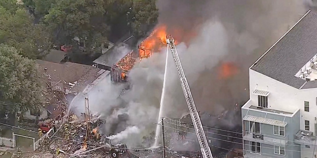 At least four injured in gas explosion at Dallas apartment building