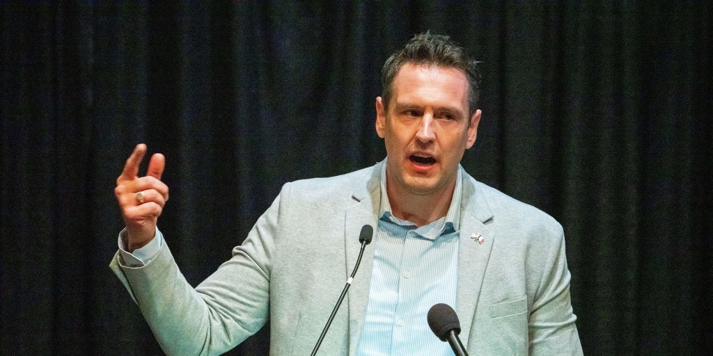 Trump-backed Randy Feenstra concedes to MAHA-backed Zach Lahn in Iowa GOP primary for governor