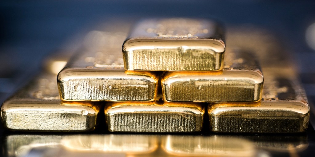 The CIA officer accused of stashing gold bars had a romantic relationship with his eventual boss